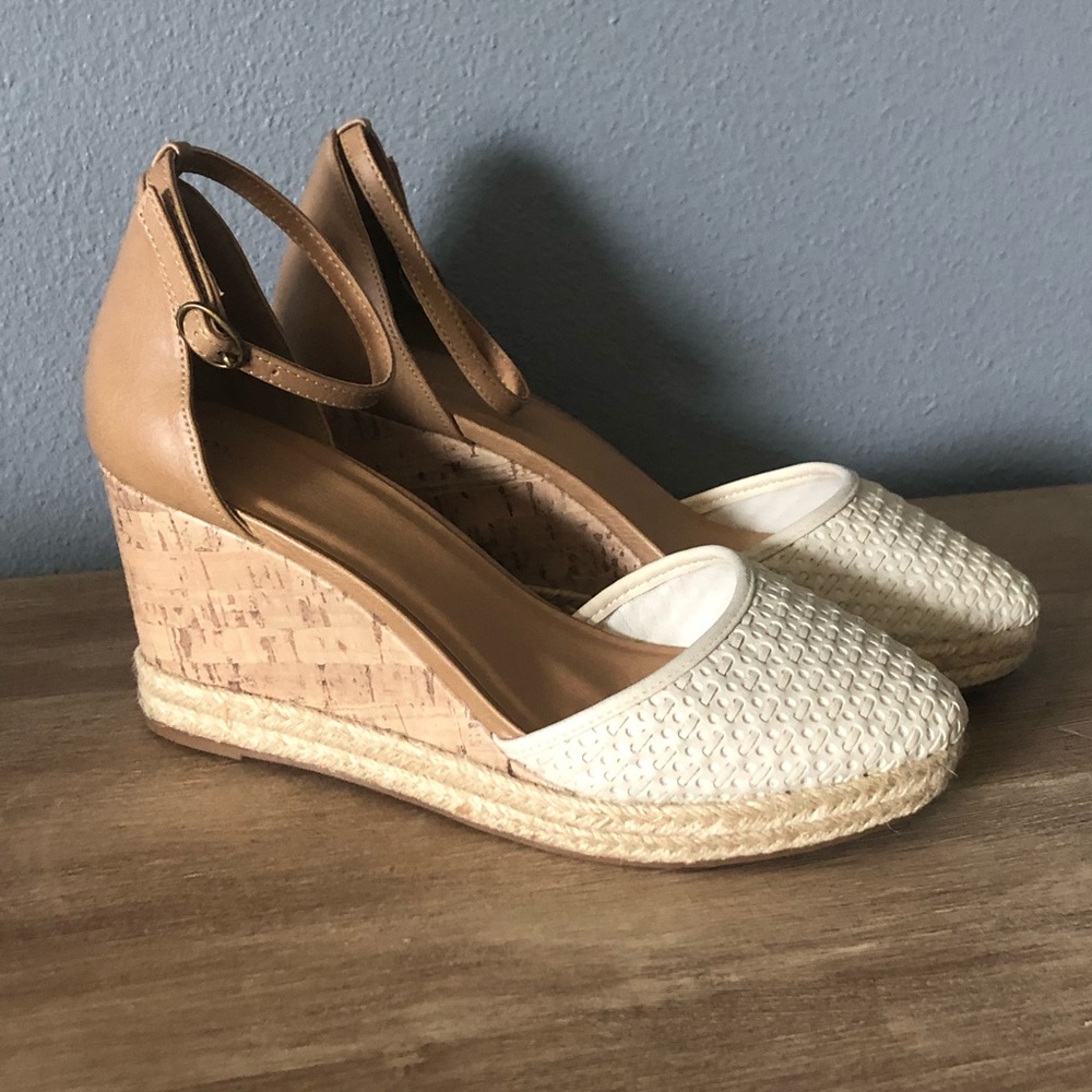 NIB Maurices Faith Wedges